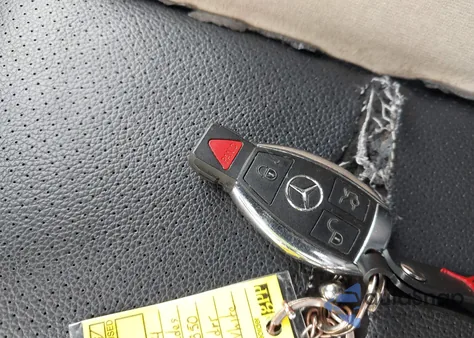 2014 Mercedes-Benz E 350 из США, поврежденный, VIN WDDHF5KB1EA802769